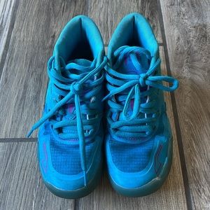 Youth Rare LaMelow Ball Sneakers Blue 3.5 US